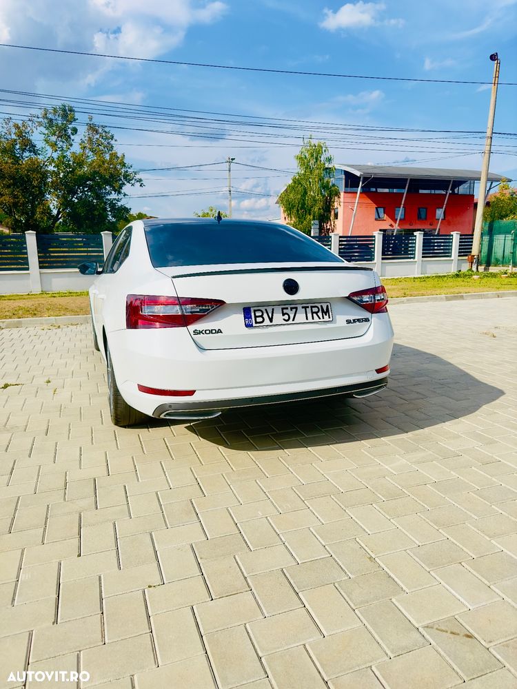 Skoda Superb 2.0 TDI DSG 4X4 Sportline - 4