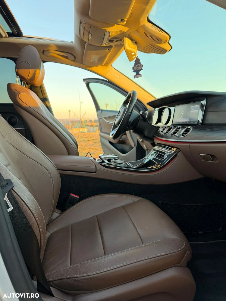 Mercedes-Benz E - 16