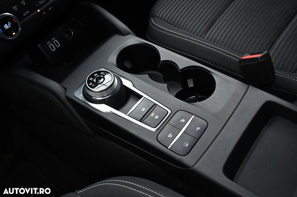 Ford Kuga 2.5 Duratec FWD FHEV Titanium - 12