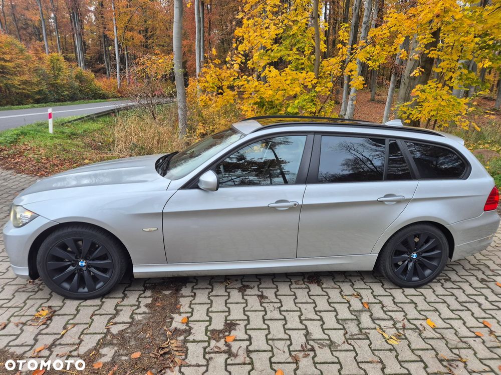 BMW Seria 3 320d - 4