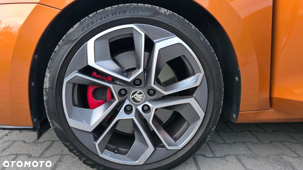 Skoda Octavia 2.0 TSI RS 245 - 40
