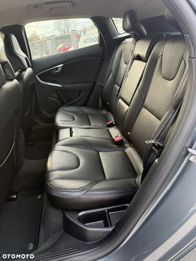 Volvo V40 D2 Geartronic Inscription - 11