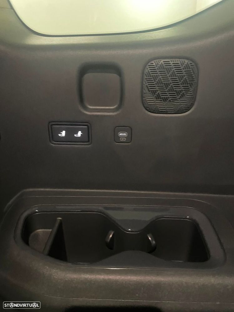 Kia EV9 98.8 kWh 1st Edition - 33
