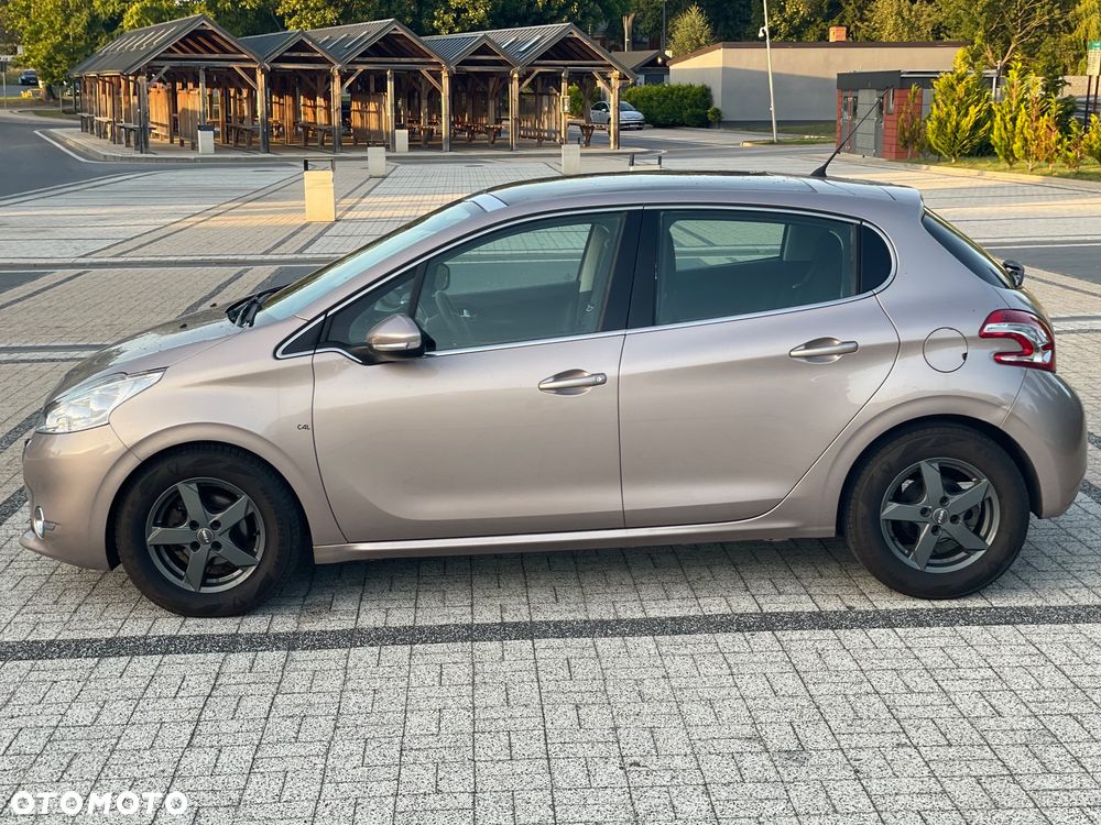 Peugeot 208 1.6 e-HDi Active STT - 5