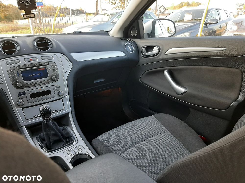Ford Mondeo 2.0 Titanium - 22