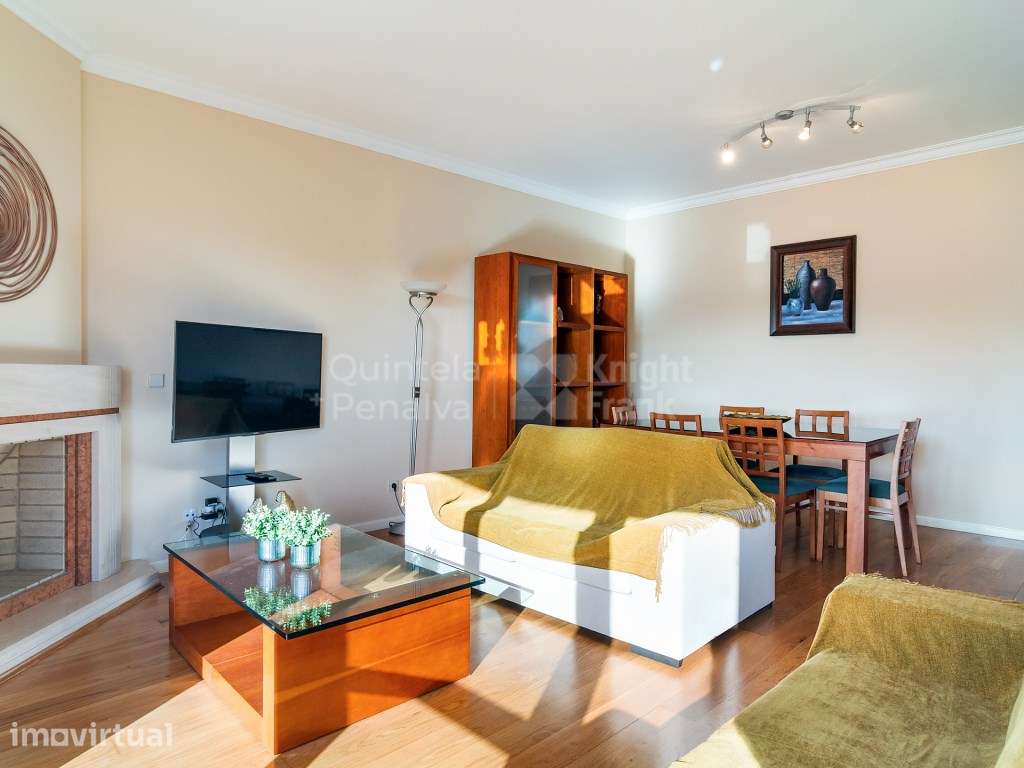 Apartamento T2 para arrendar com estacionamento no Estoril - Grande imagem: 4/25