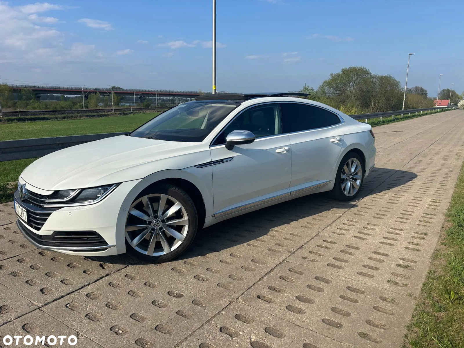 Volkswagen Arteon 2.0 TDI Bi-Turbo SCR 4Mot Elegance DSG - 12