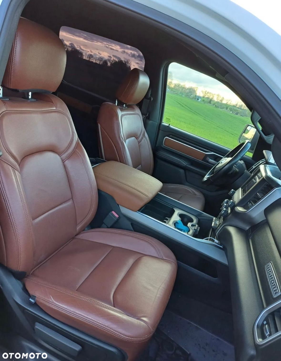 Dodge RAM 1500 5.7 4x4 - 8