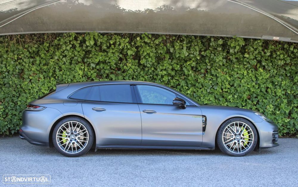 Porsche Panamera 4 E-Hybrid — fotografia 6