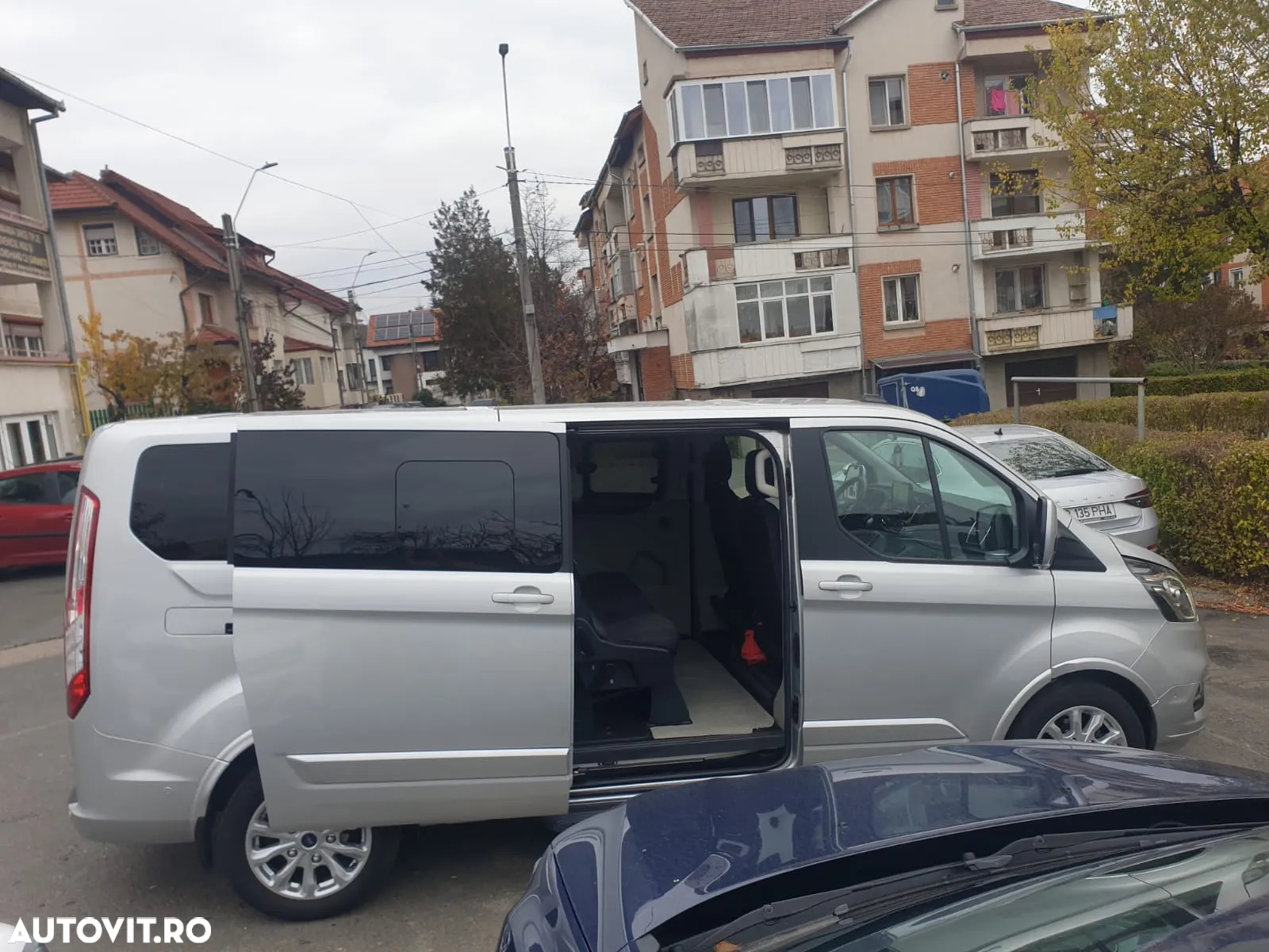 Ford Tourneo Custom - 7