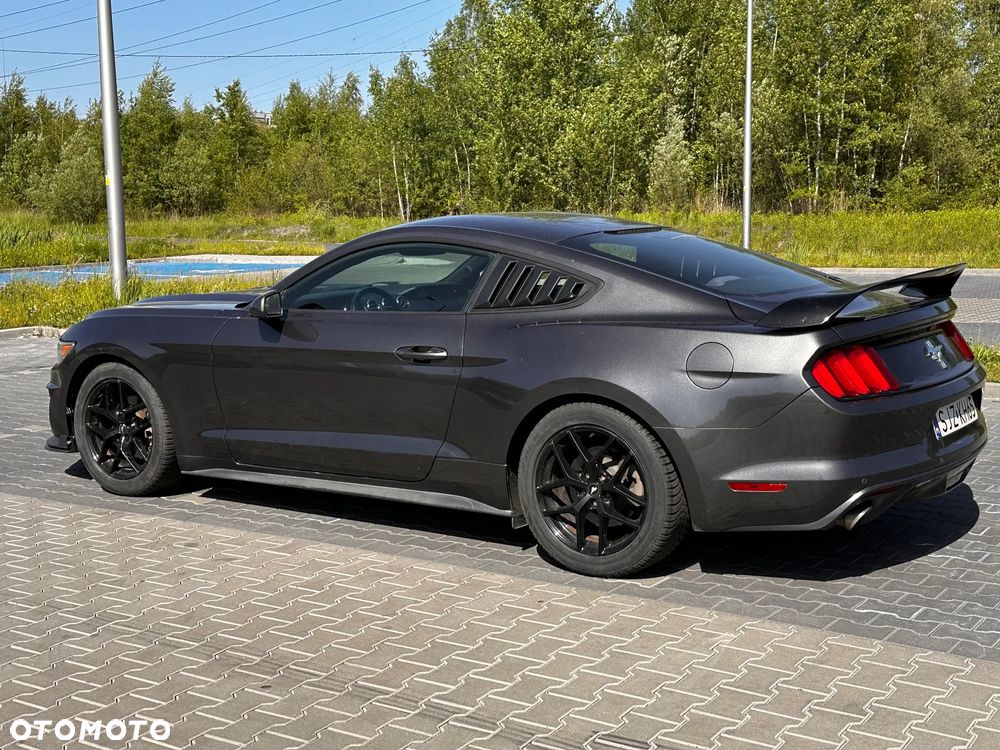Ford Mustang 3.7 V6 - 8