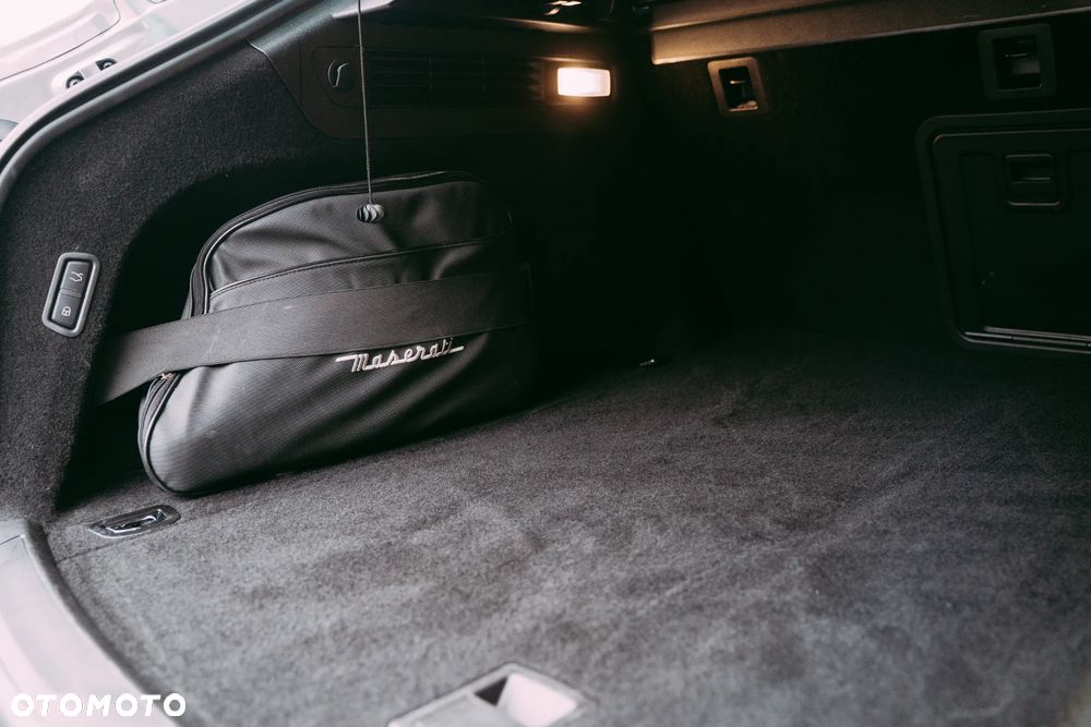 Maserati Levante Diesel Granlusso - 32