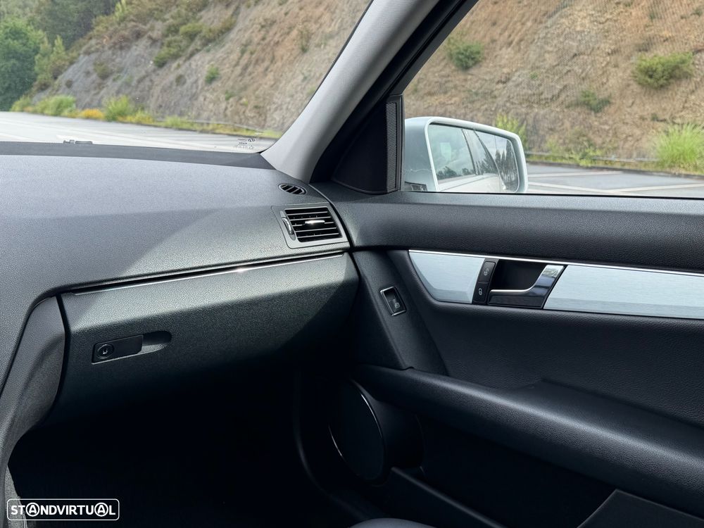 Mercedes-Benz C 250 CDI Avantgarde BlueEfficiency Aut. - 32