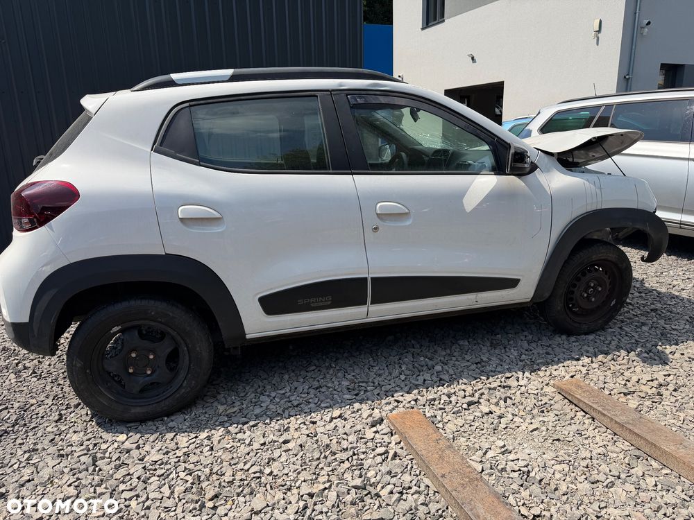 Dacia Spring - 5