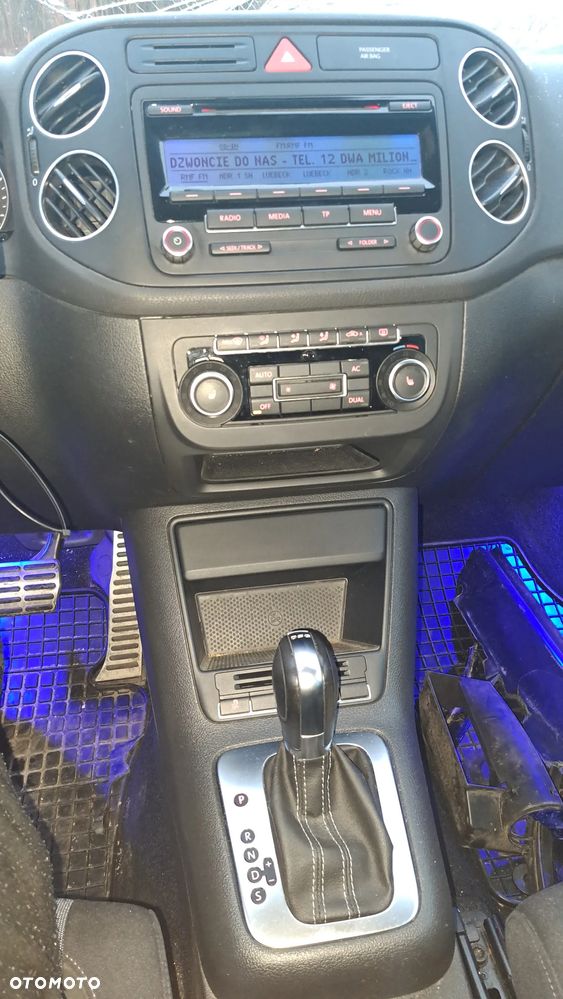 Volkswagen Golf 2.0 TDI DPF DSG Style - 16