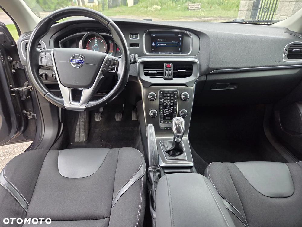Volvo V40 D2 - 3
