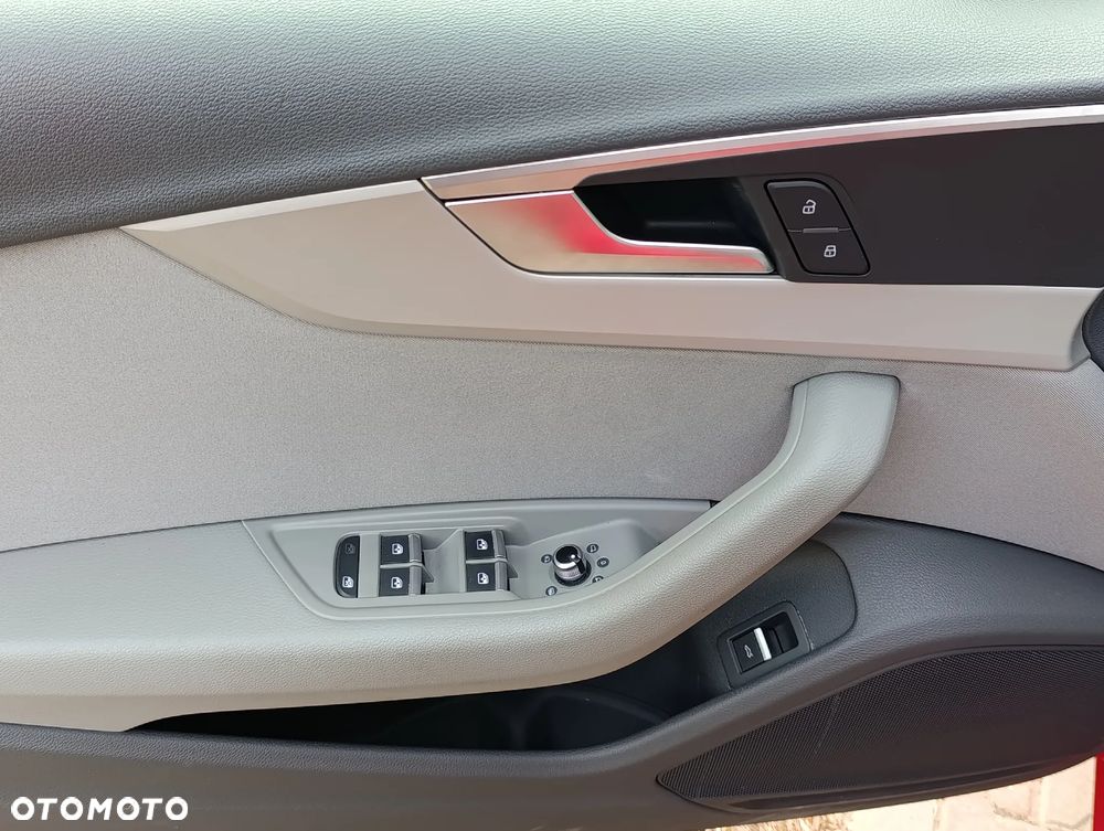 Audi A4 Avant 35 TDI mHEV Advanced S tronic - 12