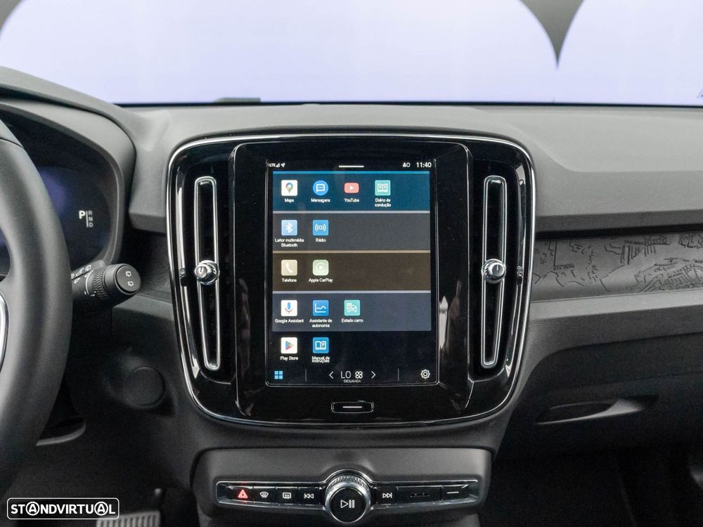 Volvo XC 40 Recharge Core - 31