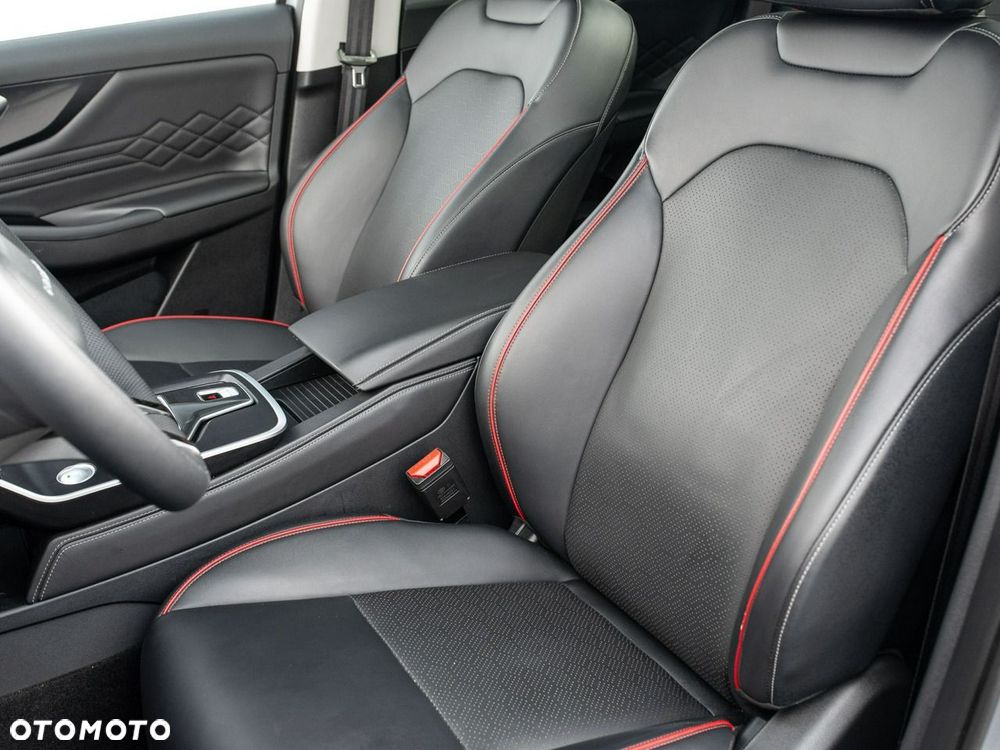 BAIC 7 1.5T Luxury DCT - 12