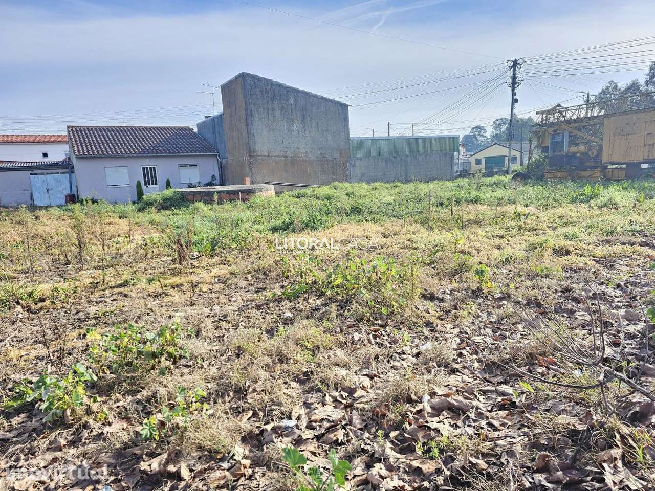 Terreno Plano para construção de moradias - Grande imagem: 2/6