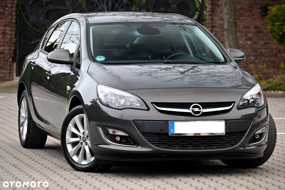 Opel Astra 1.4 T Cosmo S&S - 1