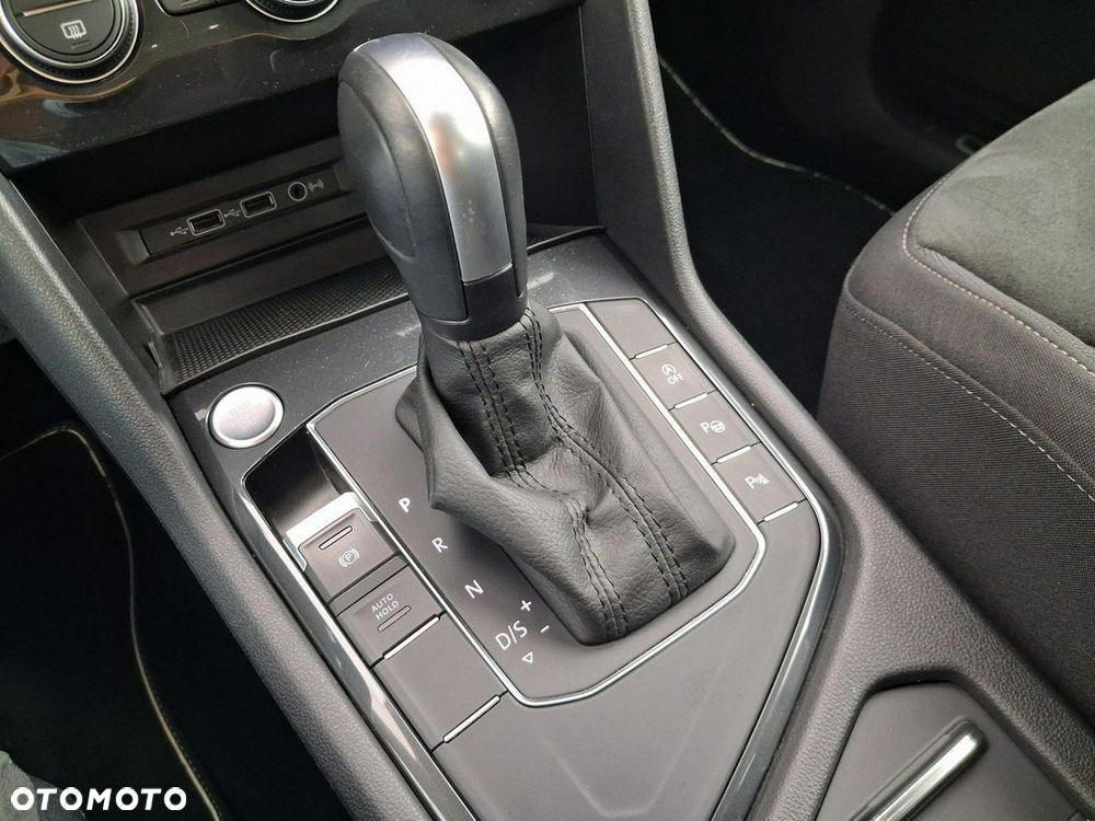 Volkswagen Tiguan - 21