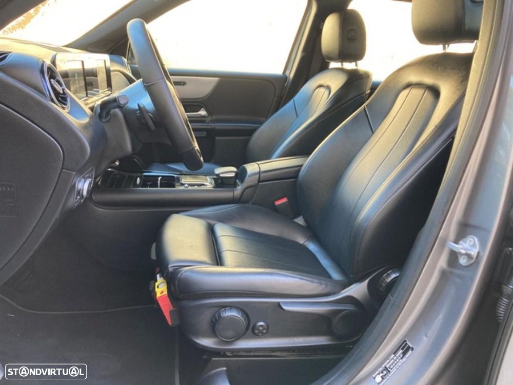 Mercedes-Benz GLB 220 d 8G-DCT Progressive - 30
