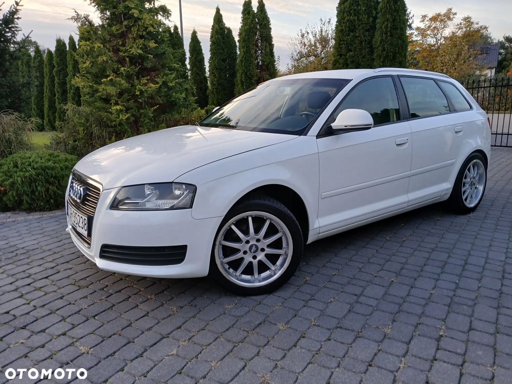 Audi A3 Sportback 1.6 Attraction - 2