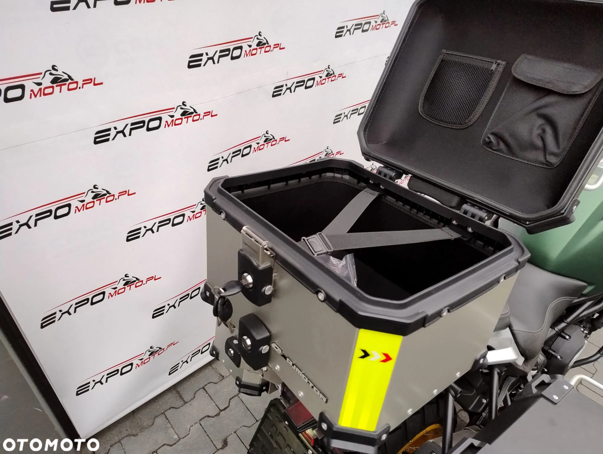 QJMOTOR SRT 800SX - 14