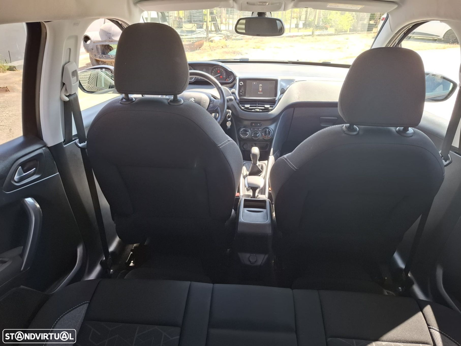 Peugeot 2008 1.2 PureTech Active - 44