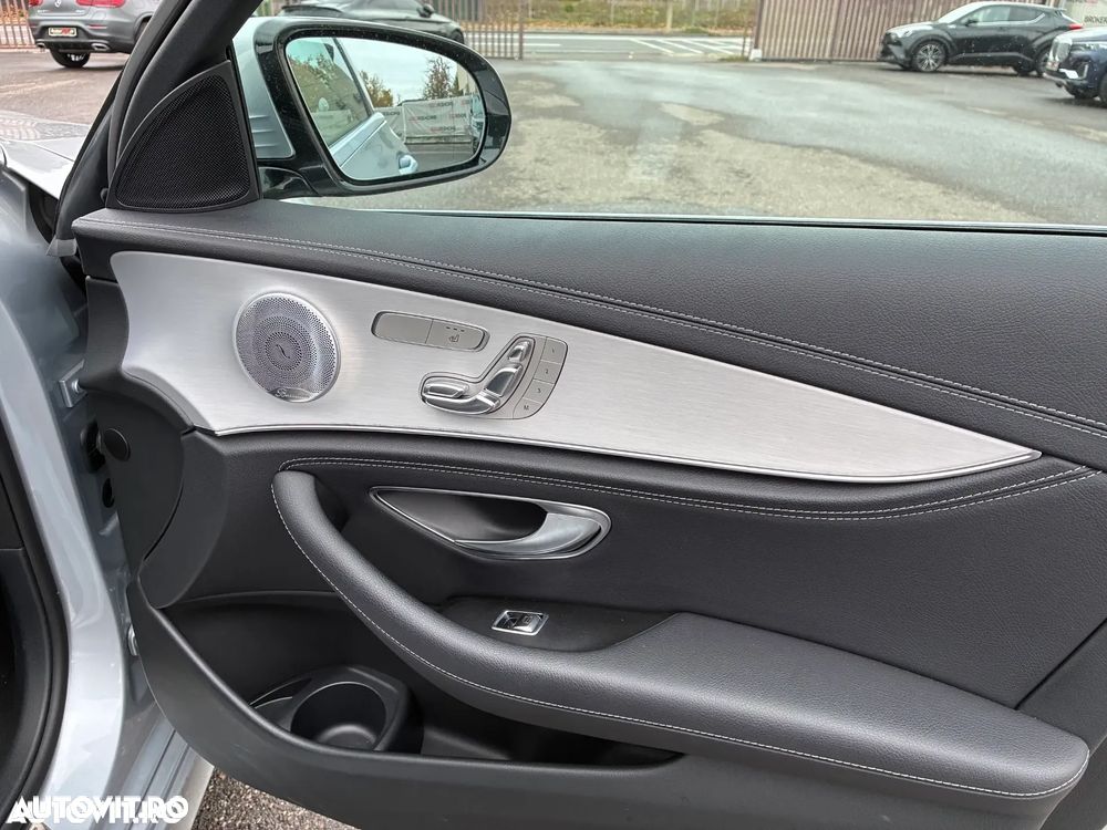 Mercedes-Benz E 300 de 4Matic 9G-TRONIC AMG Line - 24