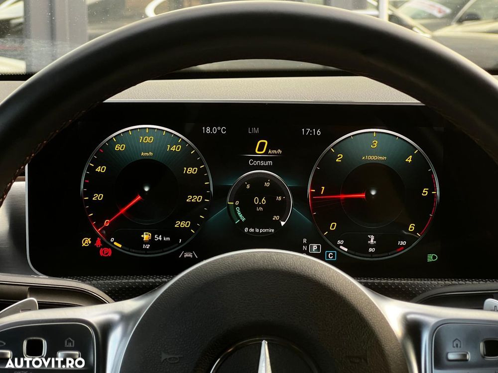 Mercedes-Benz CLA - 12