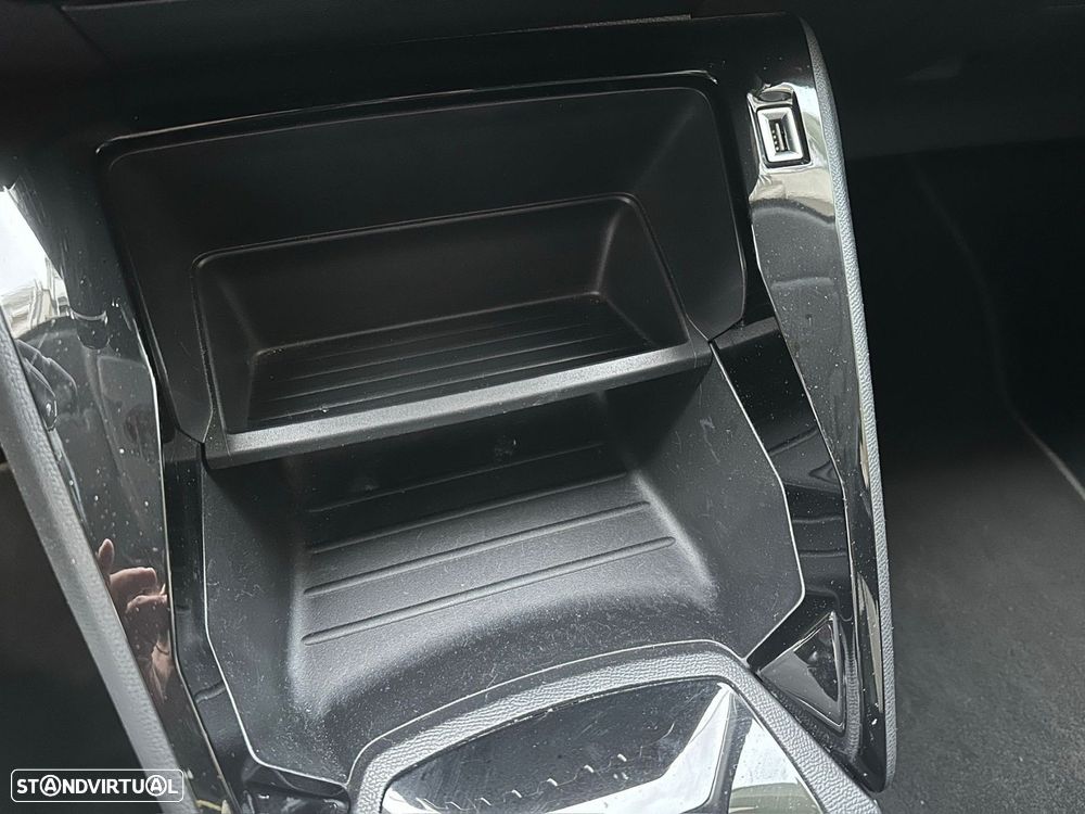 Peugeot 208 1.2 PureTech Allure EAT6 - 13