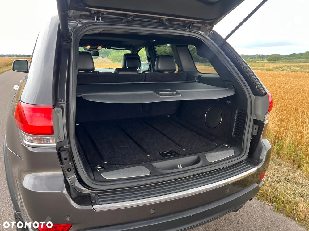 Jeep Grand Cherokee - 11