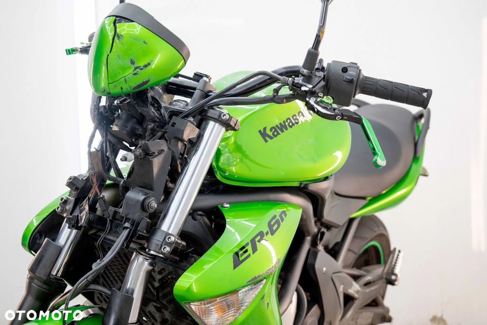 Kawasaki ER - 22