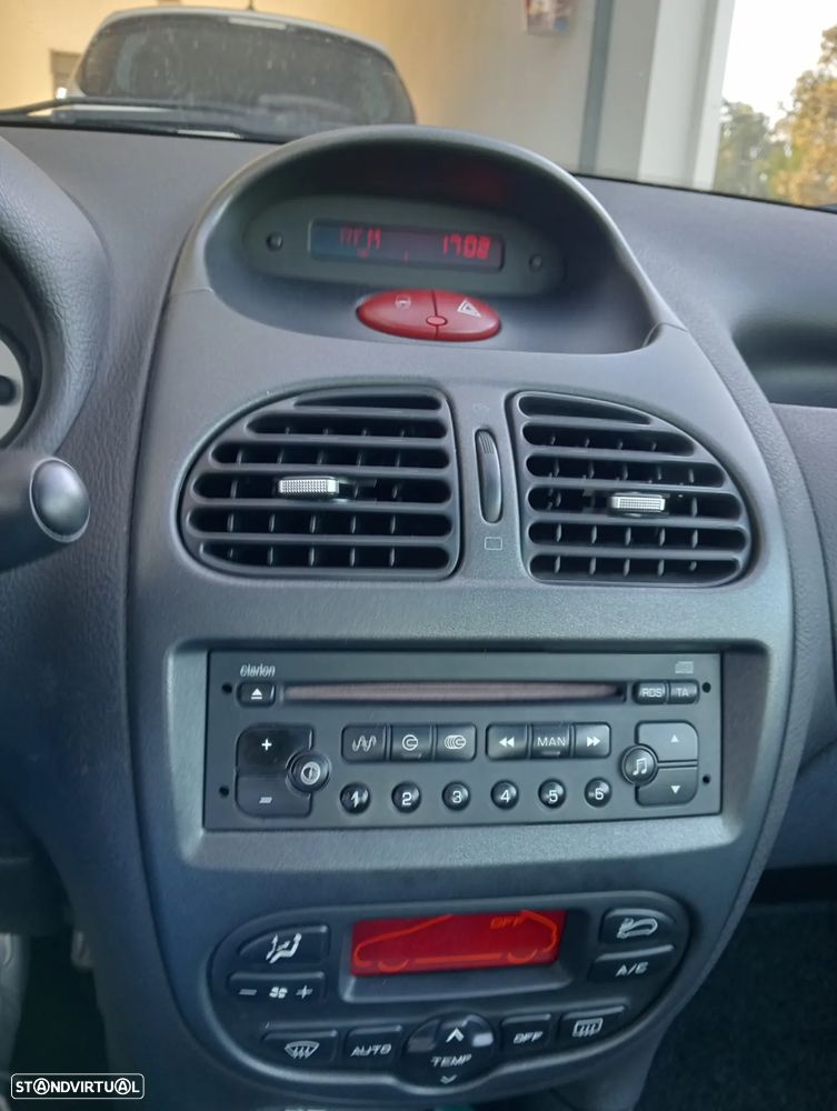 Peugeot 206 1.1 Black & Silver - 4