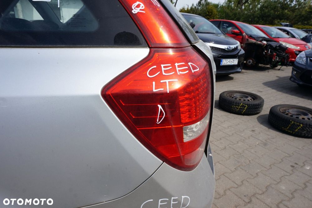 LAMPA TYLNA LEWA CEED I LIFT KOMBI 92401-1H350 92403-1H350 KIA 2009-2012 - 1