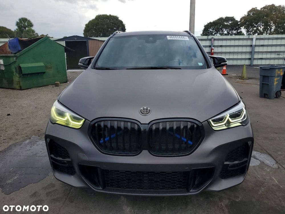 BMW X1 - 6