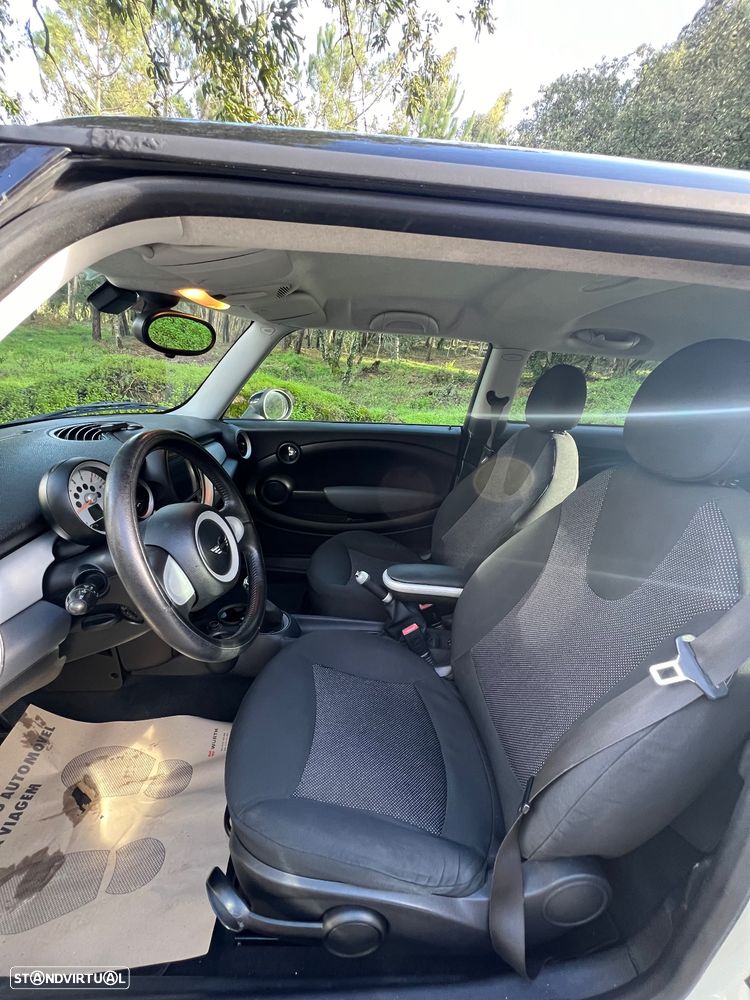 MINI 3 Portas Cooper D - 8