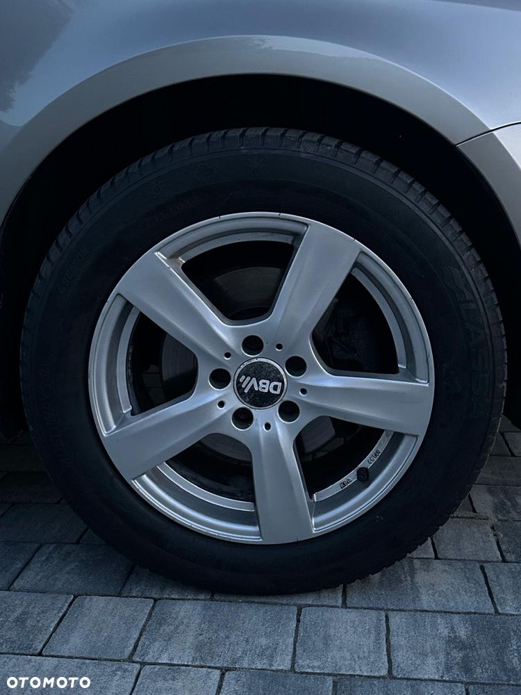 Volkswagen Passat 1.6 TDI BlueMotion Technology Comfortline - 23