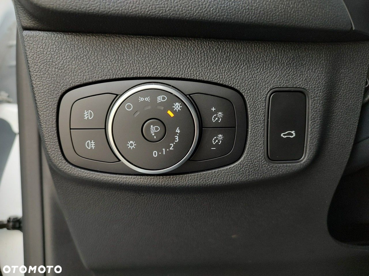 Ford Focus - 11