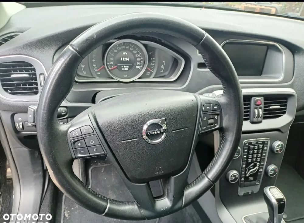 Volvo V40 - 8