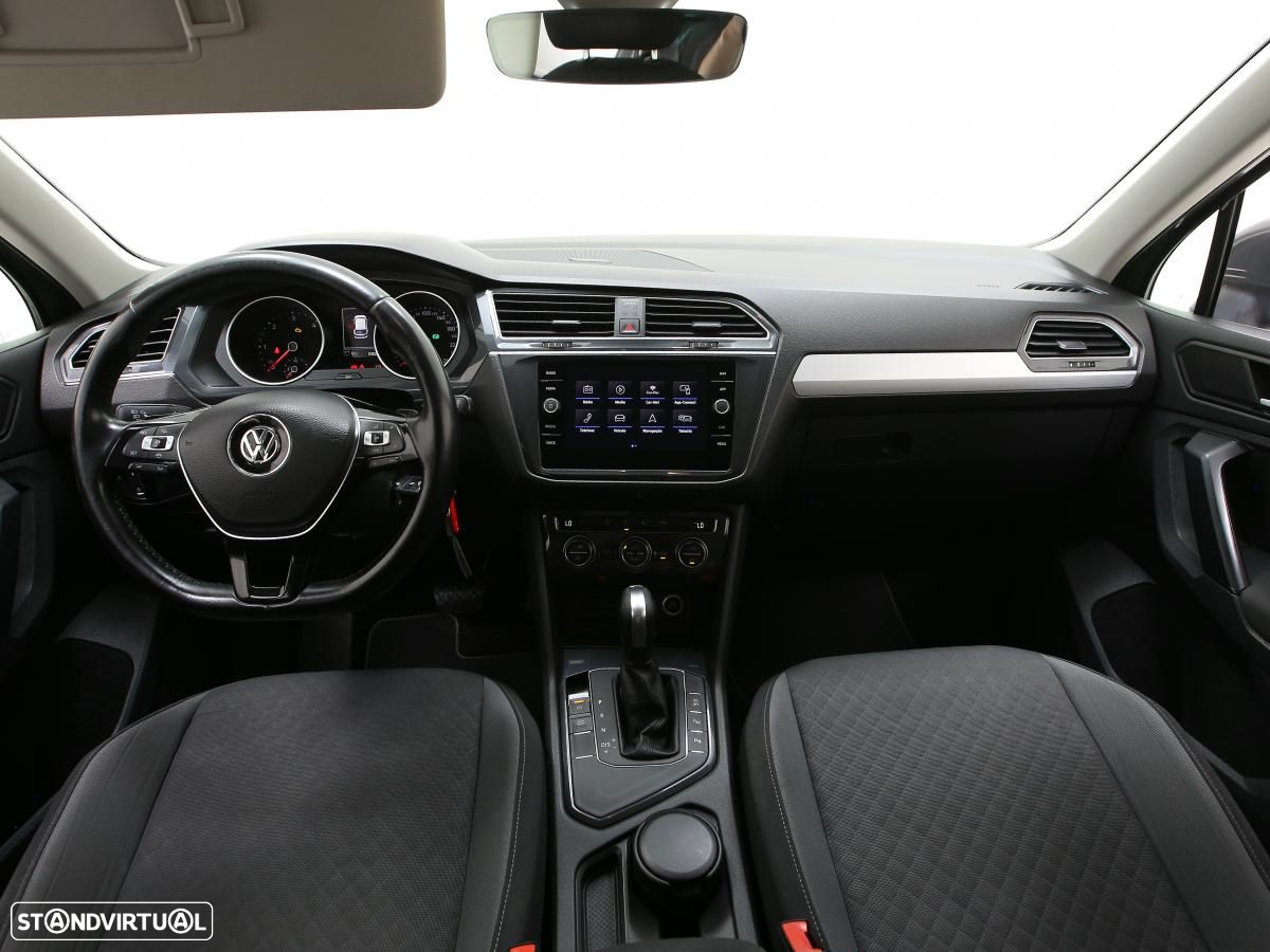 VW Tiguan 2.0 TDI Confortline DSG - 6
