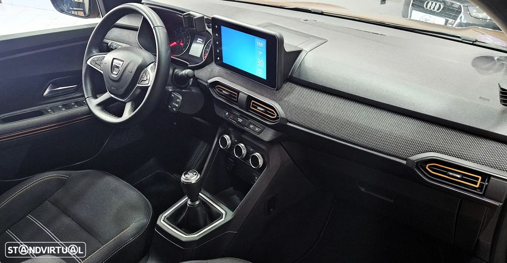 Dacia Sandero - 11
