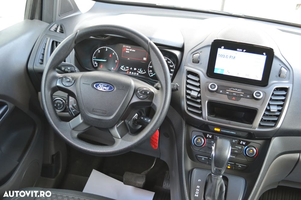 Ford Transit Connect - 12