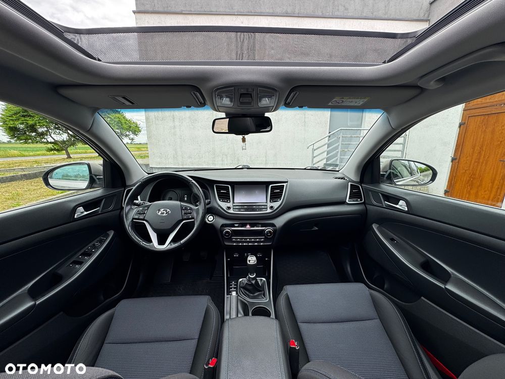 Hyundai Tucson 2.0 CRDI BlueDrive Style 2WD - 5