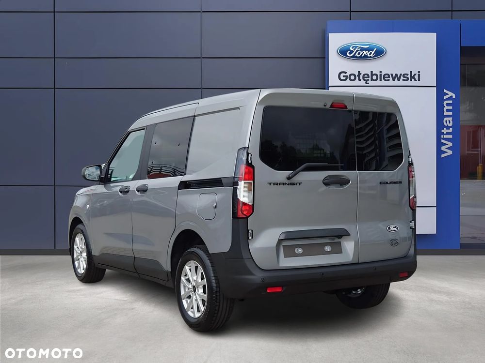 Ford Transit Courier - 4