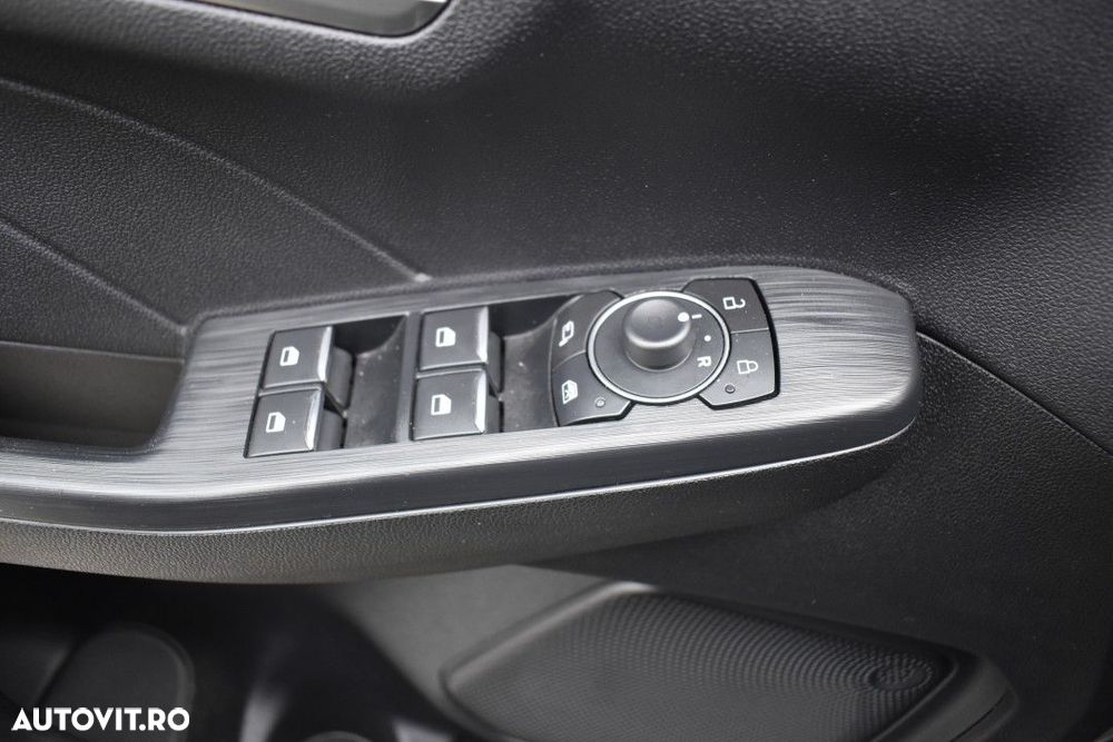 Ford Kuga 2.5 Duratec FHEV FWD Titanium - 35