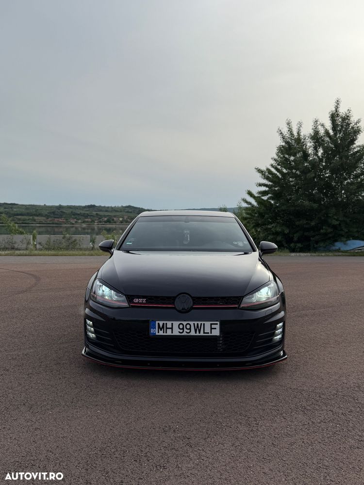 Volkswagen Golf 2.0 TSI BMT DSG GTI Performance - 2