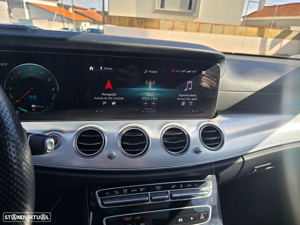 Mercedes-Benz E 300 de 4Matic 9G-TRONIC AMG Line - 20